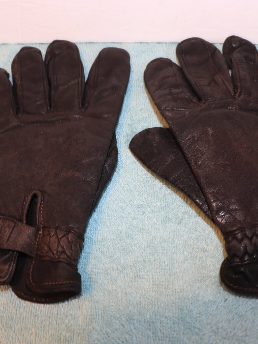 2-1 Wilsons Thinsulate Women's M Black Leather Driving Gloves M & 1 Unbranded
